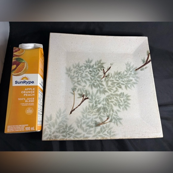 Large ceramic serving platter/plate - Picture 6 of 6